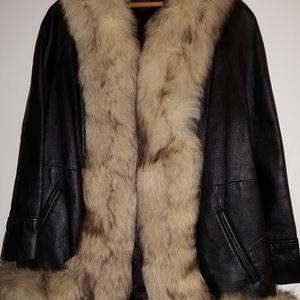 Woman's Leather Coat Fur trim